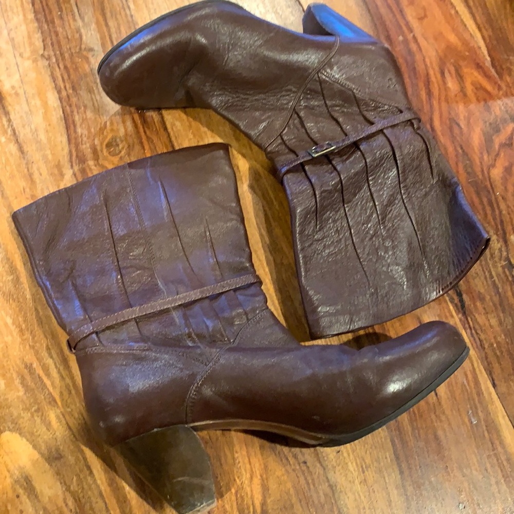 Chocolate brown Frye Boots size 9m